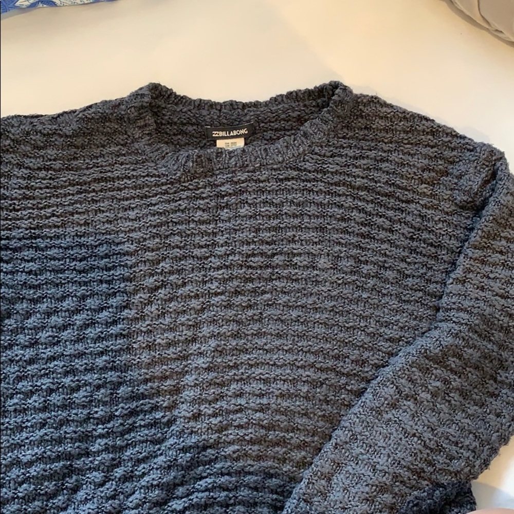 Grey knit billabong sweater